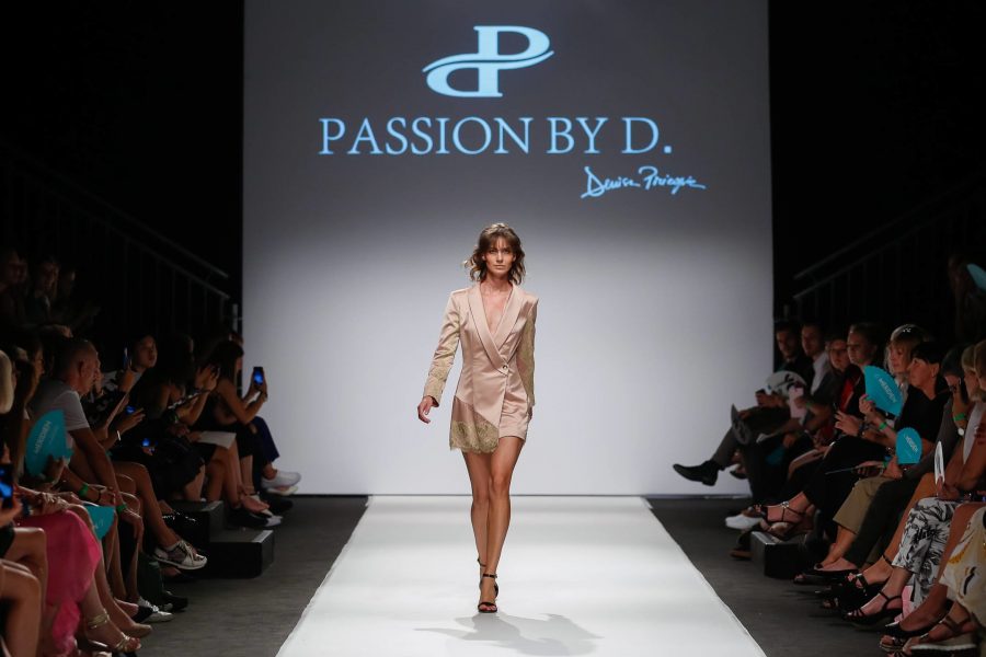 Rochie tip sacou cu dantela Vienna Fashion week 2019 - Passion by D
